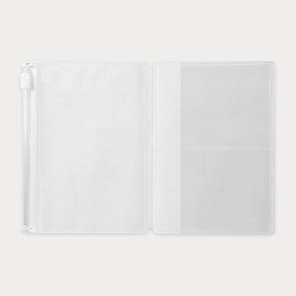 Traveler's Company: Traveler's Notebook Passport Size Refill, Zipper - Art Bloss