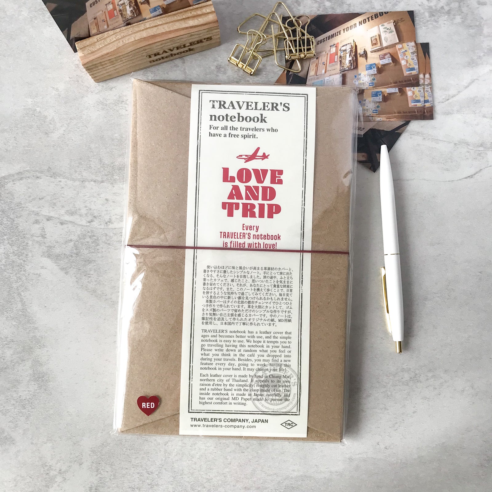 Traveler's Company:Leather Journal Traveler's Notebook LOVE AND TRIP Red Regular - Art Bloss