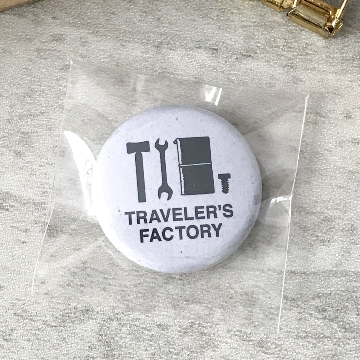 Traveler's Company: Traveler's Badge (Narita Limited) Charm - Art Bloss