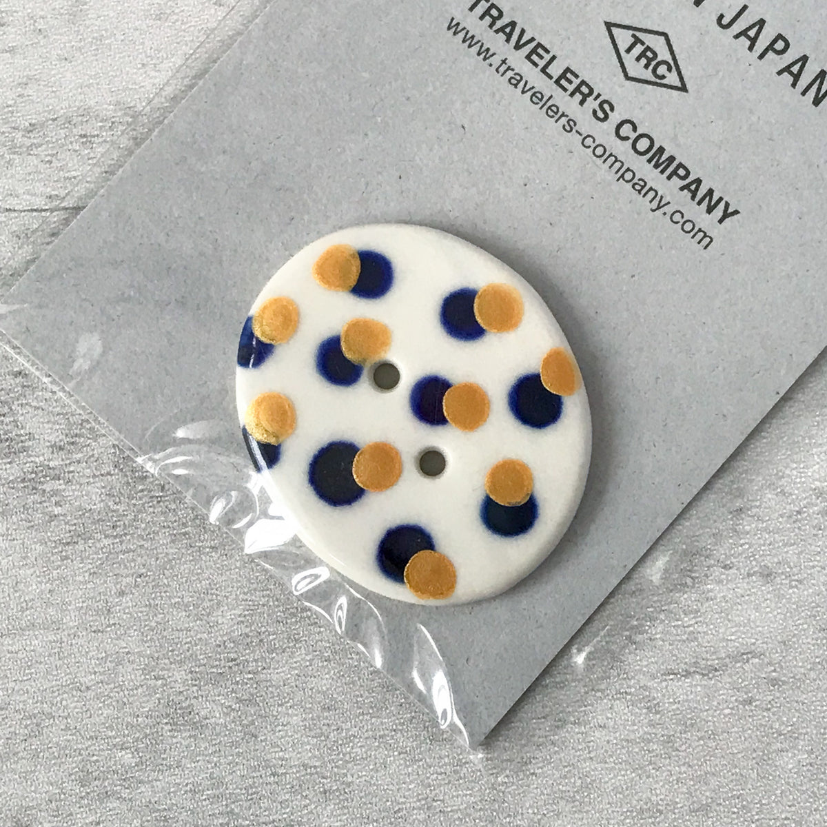 Traveler's Company: Charm Ceramic Dots - Art Bloss