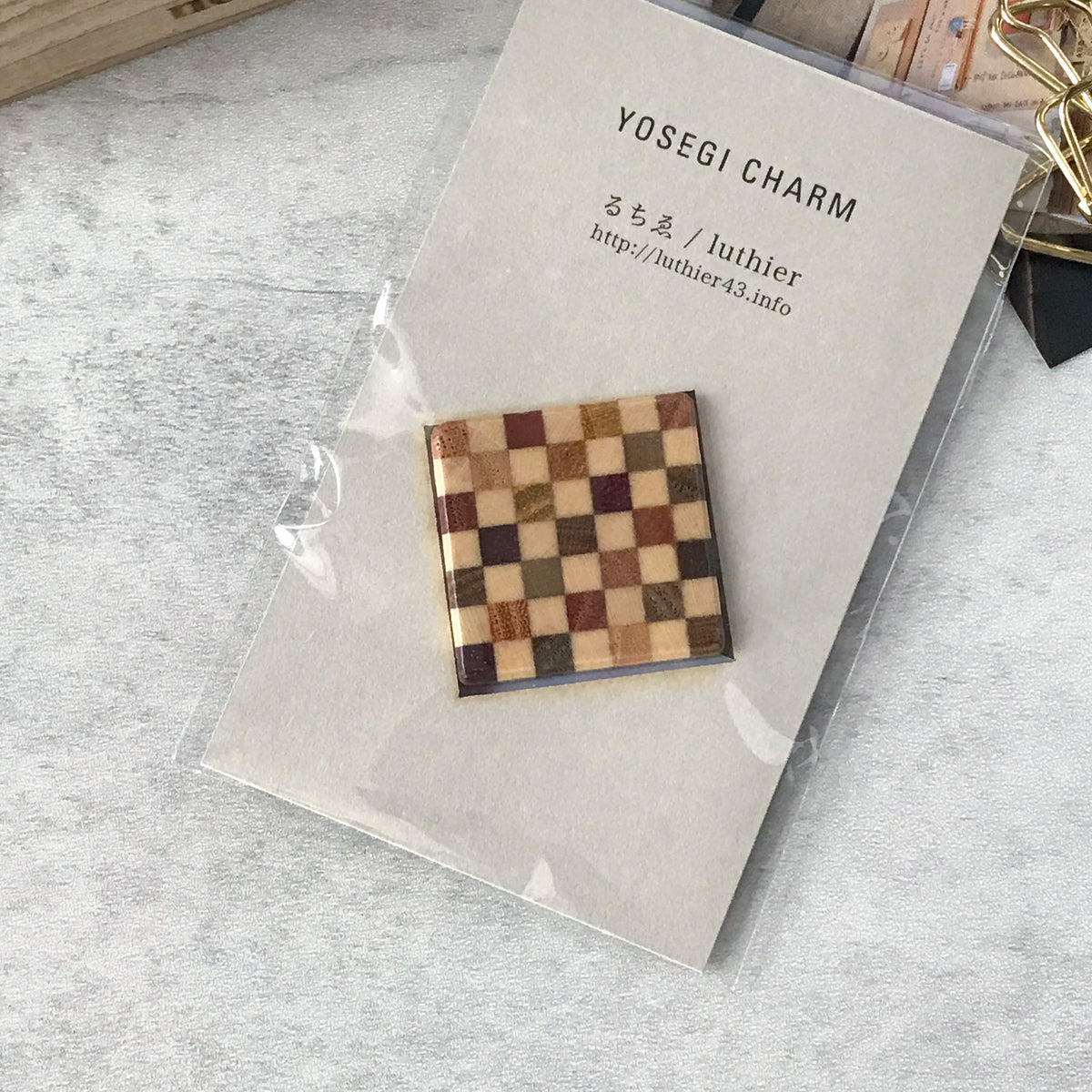 Traveler's Company: Ruchie Charm Parquet Square - Art Bloss