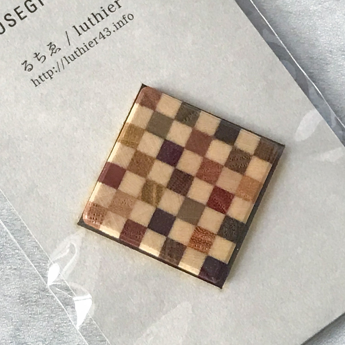 Traveler's Company: Ruchie Charm Parquet Square - Art Bloss