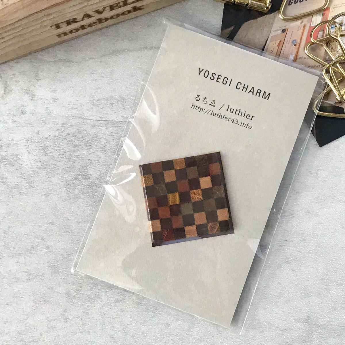Traveler's Company:Ruchie Charm Parquet Square Dark Brown - Art Bloss