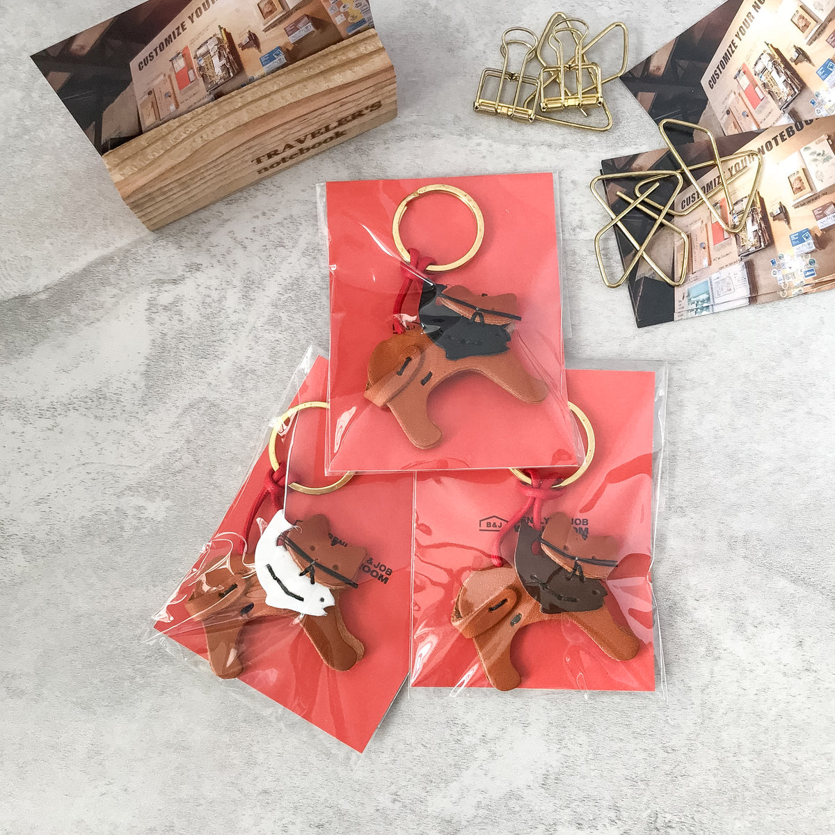 Benlly's & Job Work Room: Benlly's original Cat Salmon Keychain Brown - Art Bloss
