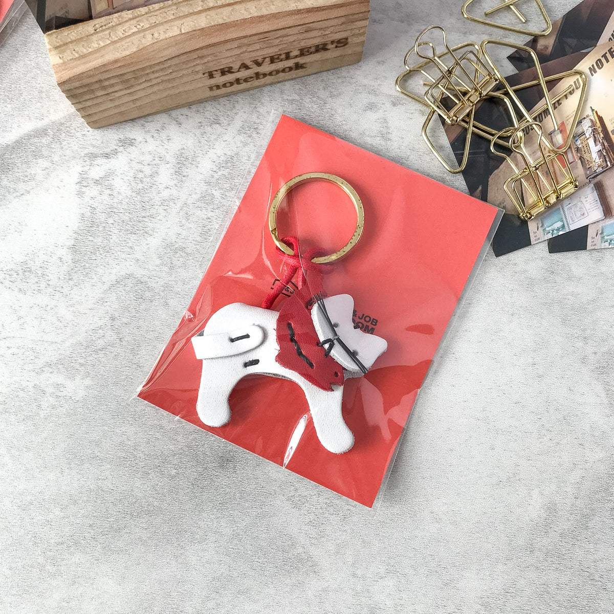 Benlly's & Job Work Room: Benlly's original Cat Salmon Keychain White - Art Bloss