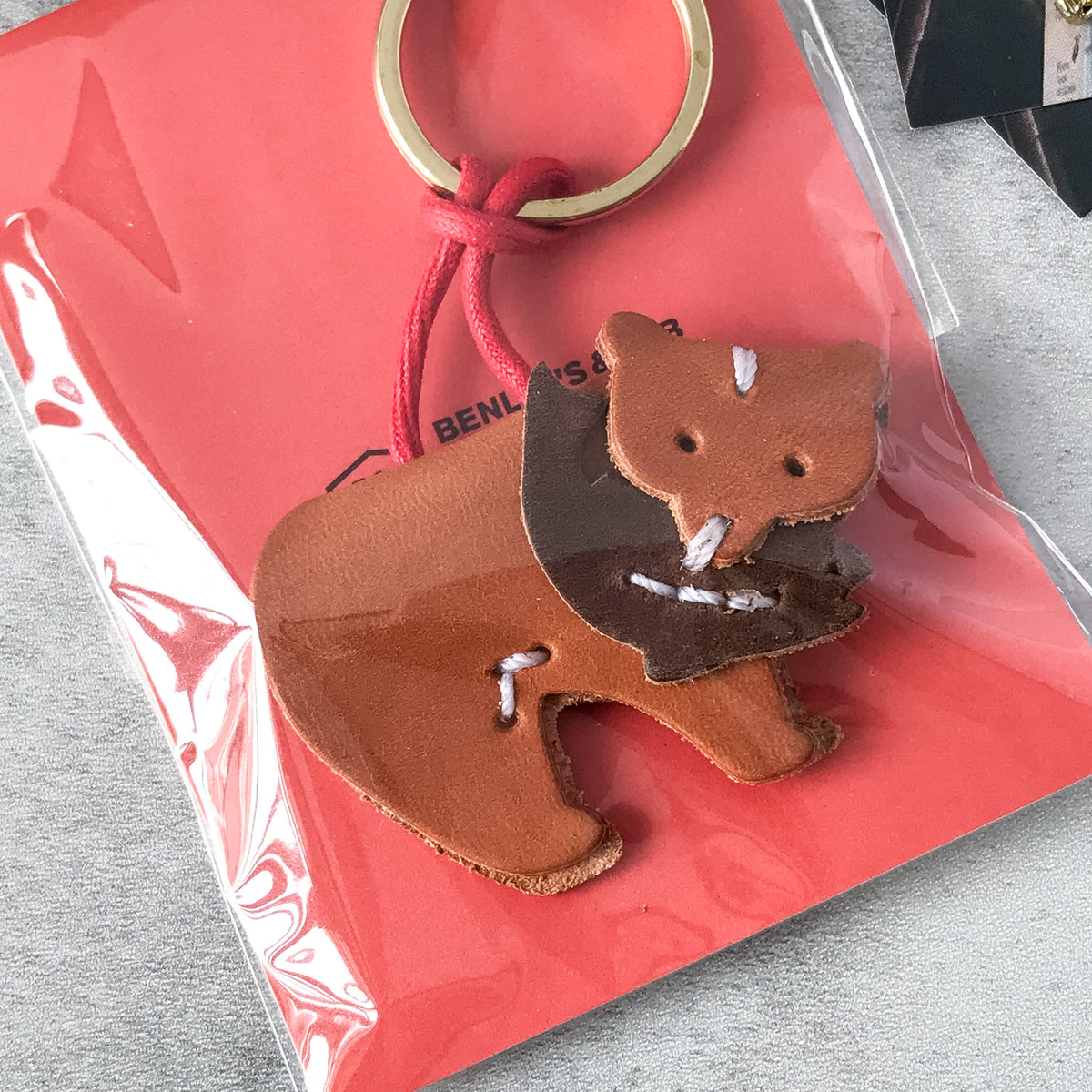 Benlly's & Job Work Room: Benlly's original Bear Salmon Keychain Brown - Art Bloss