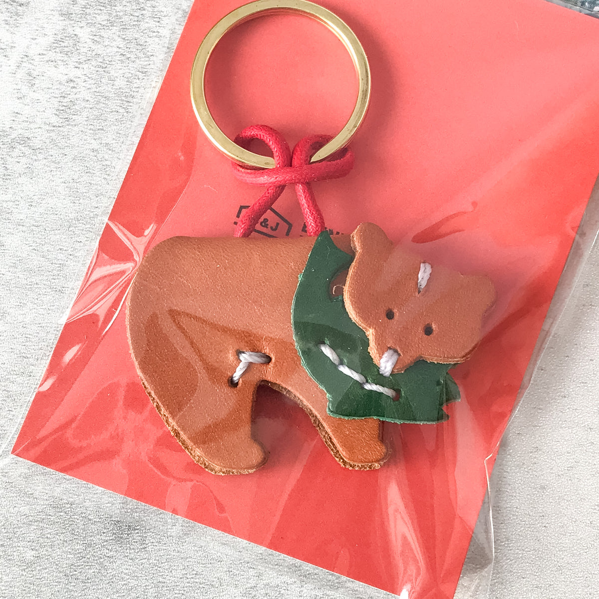 Benlly's & Job Work Room: Benlly's original Bear Salmon Keychain Brown - Art Bloss