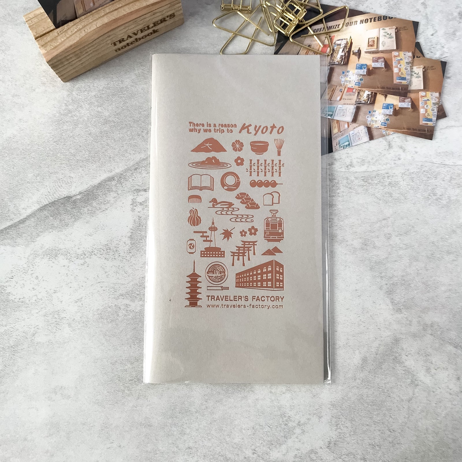 Traveler Factory Traveler's Company: Traveler's notebook Refill Kyoto Edition Icon hero shot