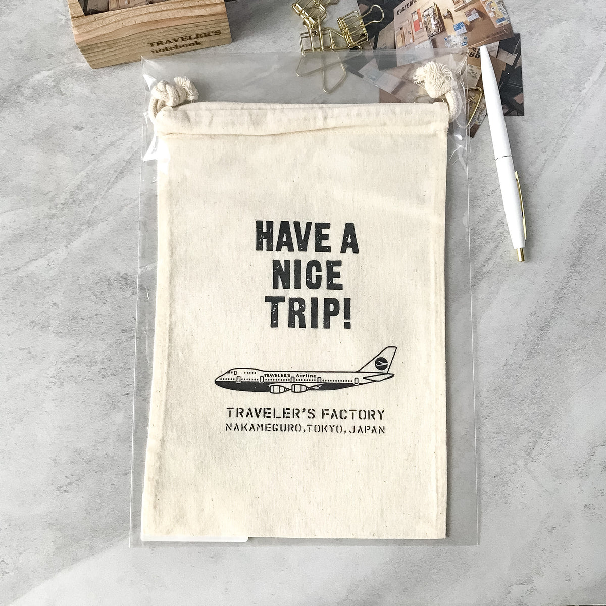 Traveler's Company: Gift Bag Nice Trip Pattern M - Art Bloss