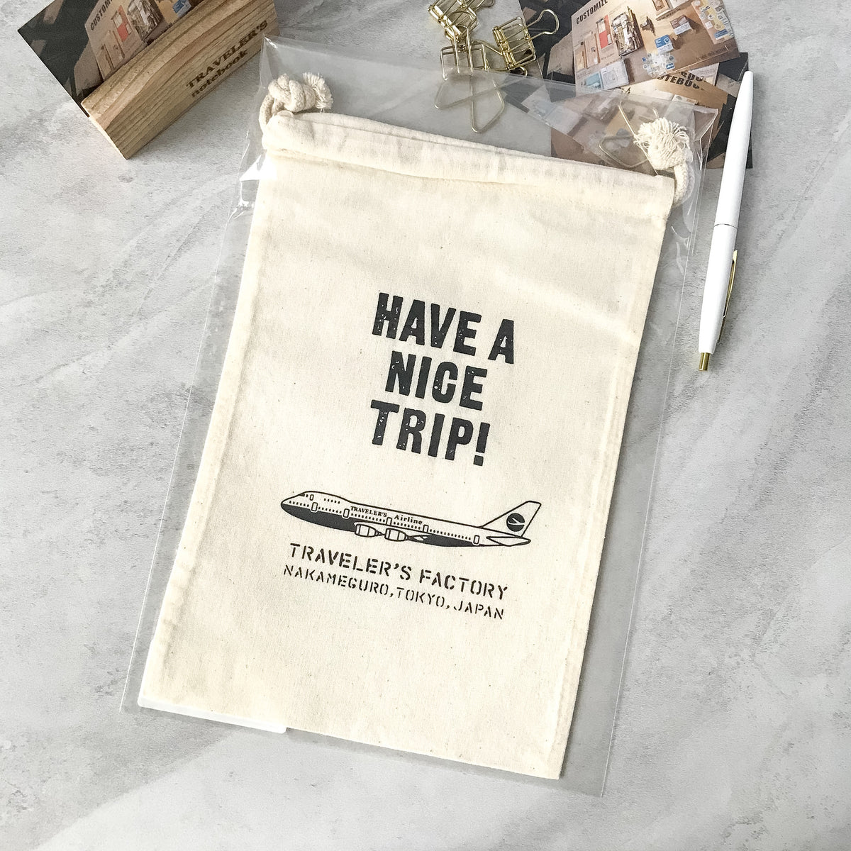 Traveler's Company: Gift Bag Nice Trip Pattern M - Art Bloss