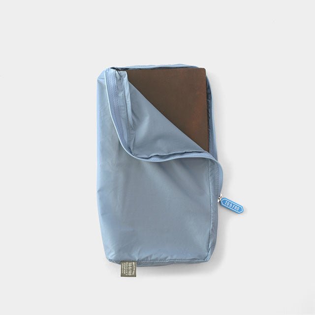 Traveler's Company: TF TO&FRO Traveler's Notebook Organizer, Blue Gray - Art Bloss