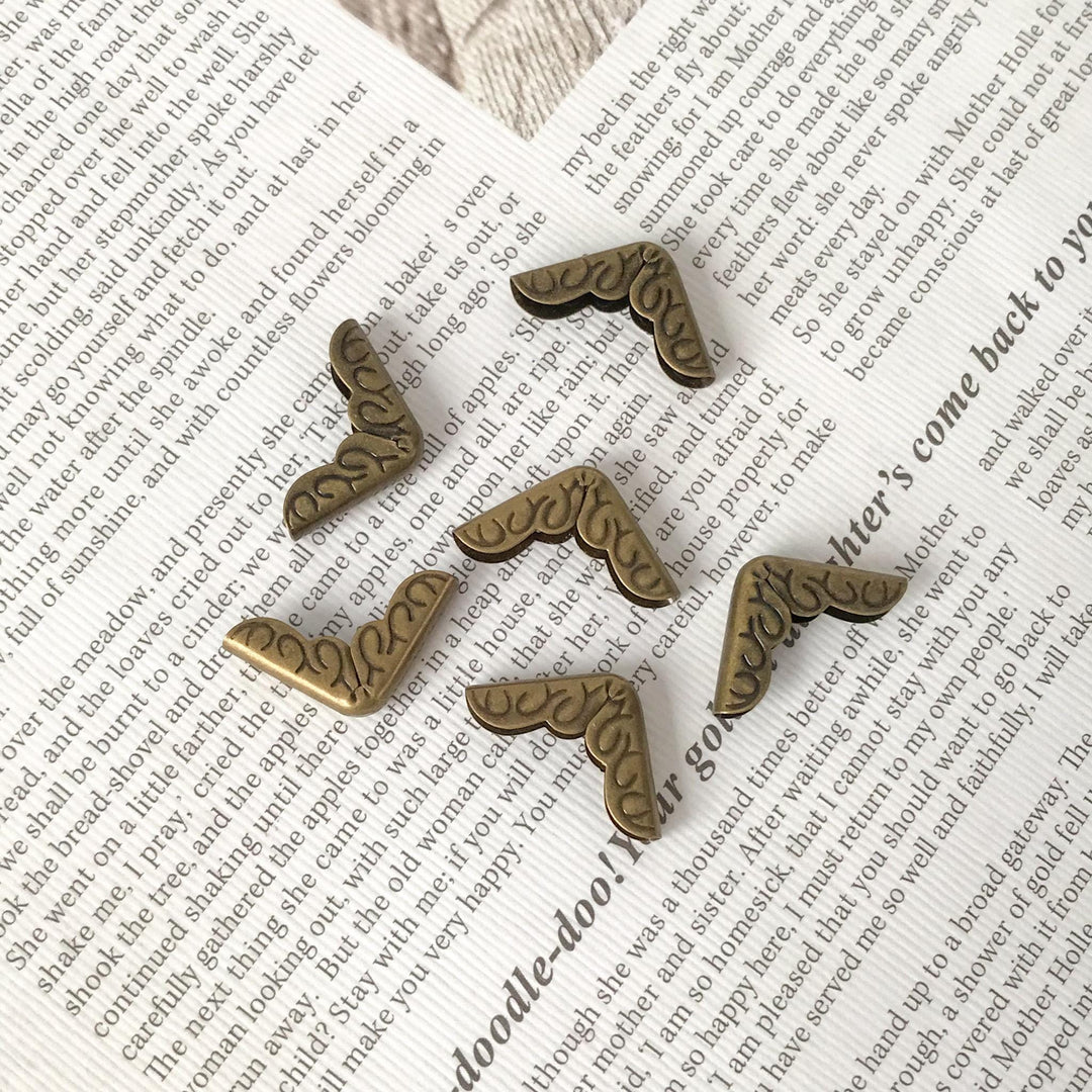 DIY Diary Scrapbook Notebook Corner Clip Protector