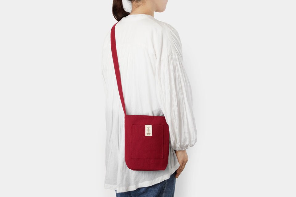 Traveler's Company: TF Sacoche Red - Art Bloss